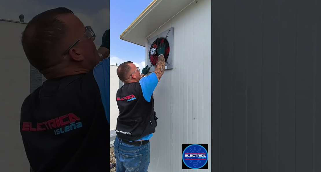 Instalación de extractor–ventilador en caseta de panel sándwich