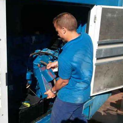 Mantenimiento y conmutación de grupos electrógeno Cádiz